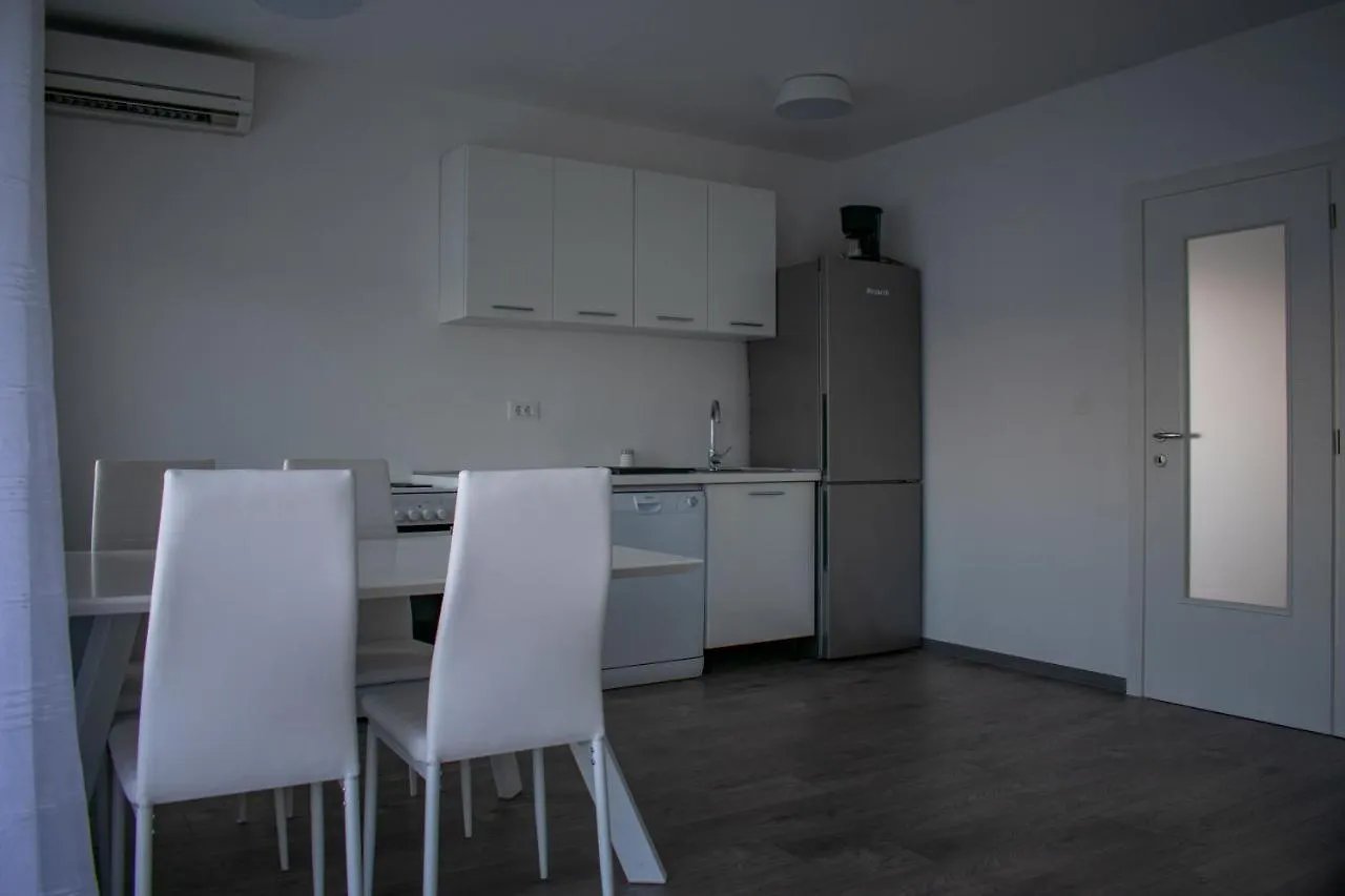 Apartman Leut Lejlighed Kraljevica